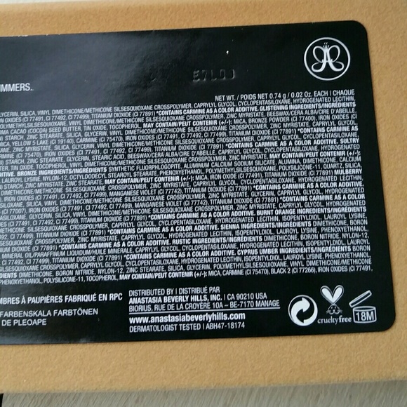 Anastasia Soft Glam Eyeshadow Palette - Picture 5 of 8